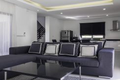 10 - Living room